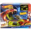 Hot Wheels - Monster Trucks, комплект със змийска каскада