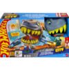 Hot Wheels - комплект Атакуваща акула с 1 количка 1:64