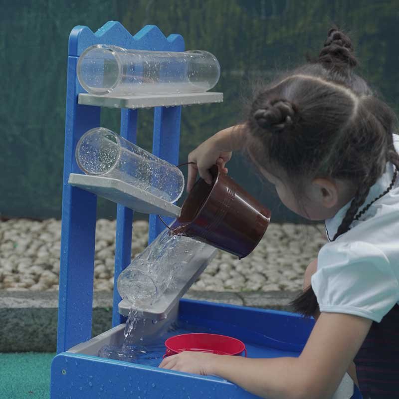 Дървена сензорна маса за игра с вода Classic World Educational - Image 7