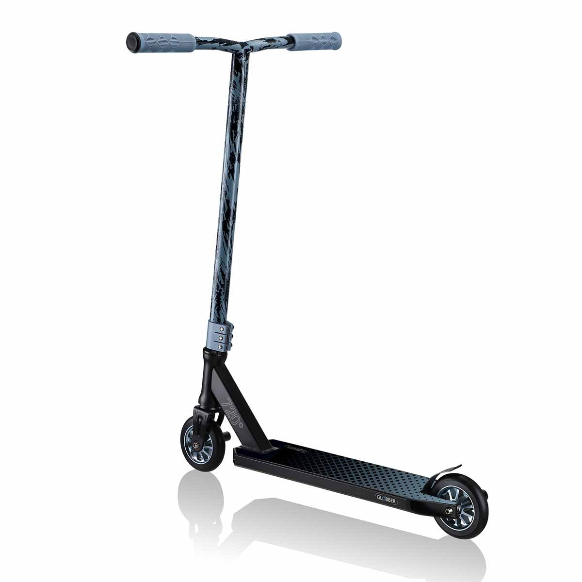 Тротинетка за фрийстайл и скачане Globber GS 720 - черна/синя - Image 4