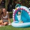 INTEX - Бебешки надуваем басейн със сенник Акула, 127х102х86 см